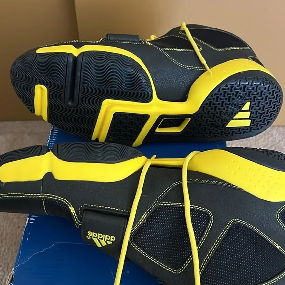 Adidas men's sz 14 shoes black and yellow
